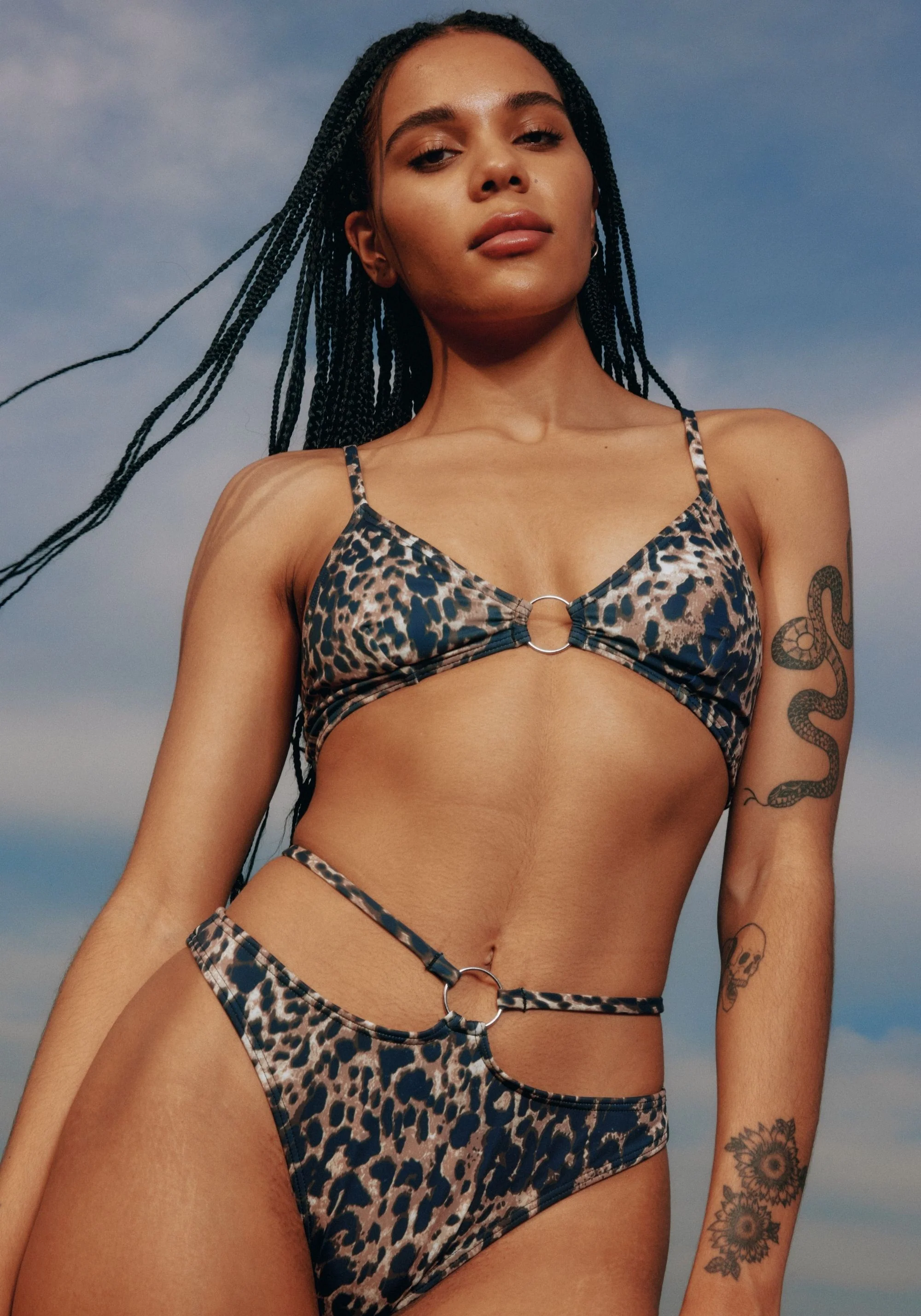 glow triangle bikini top - Image 5