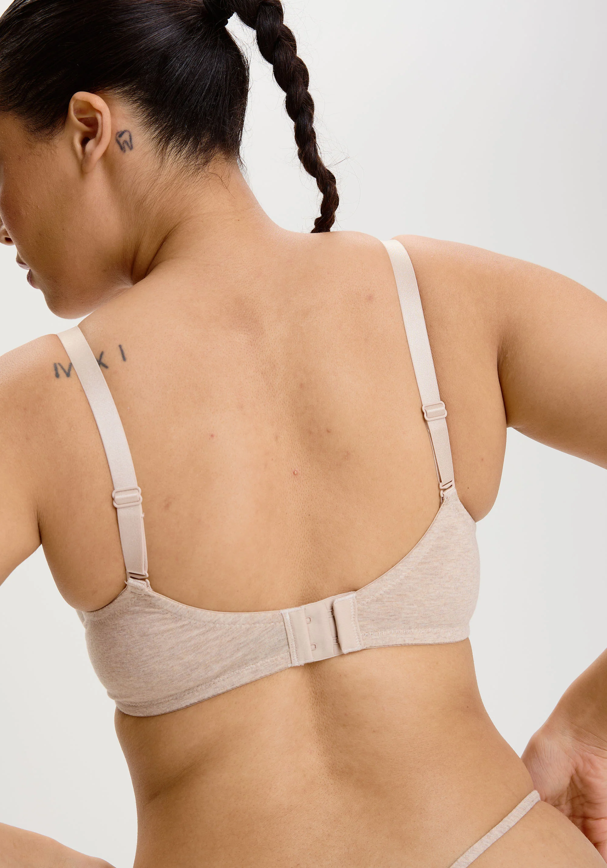 the cotton unlined molded bra - Image 4