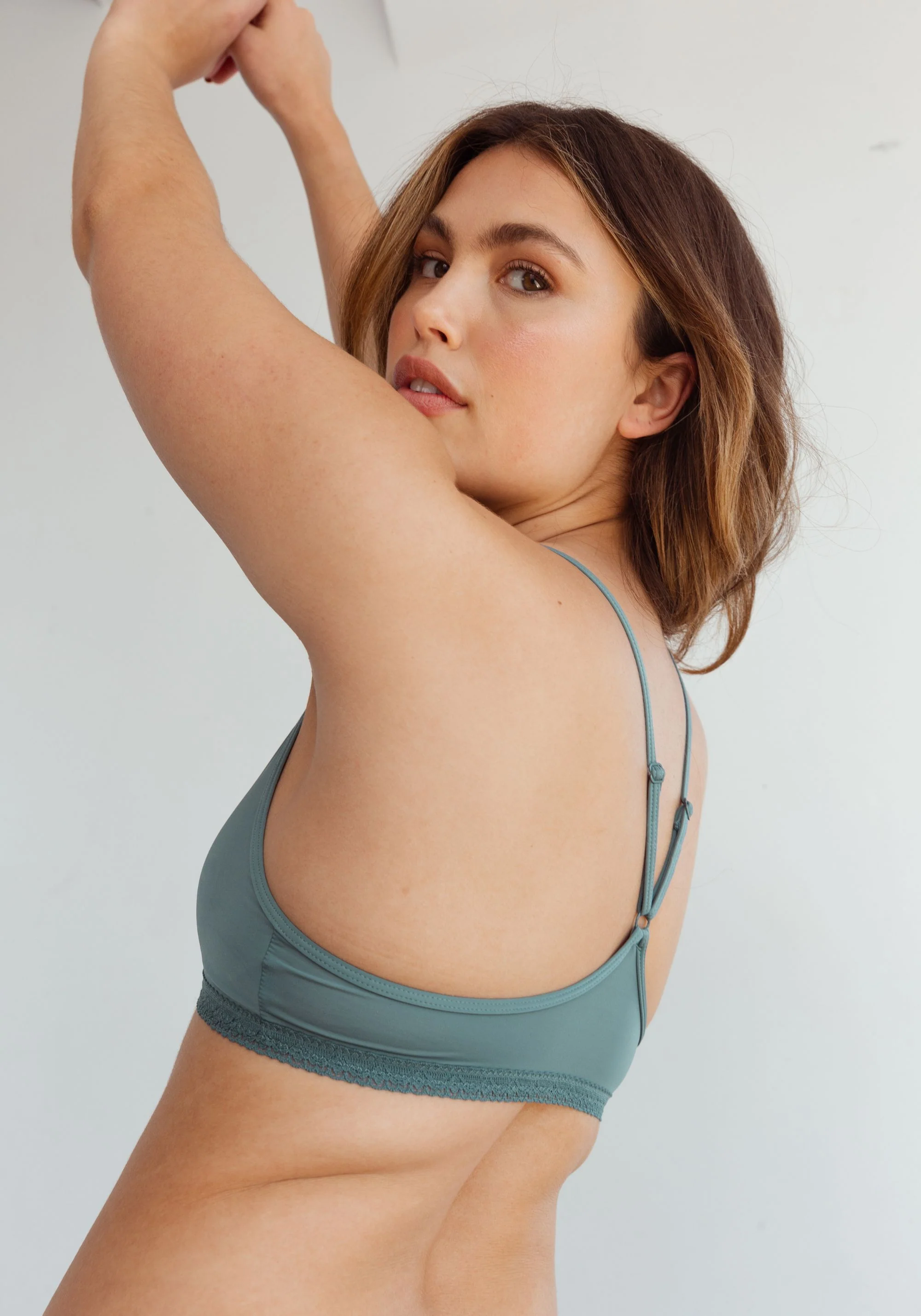the micro lace trim bralette - Image 4
