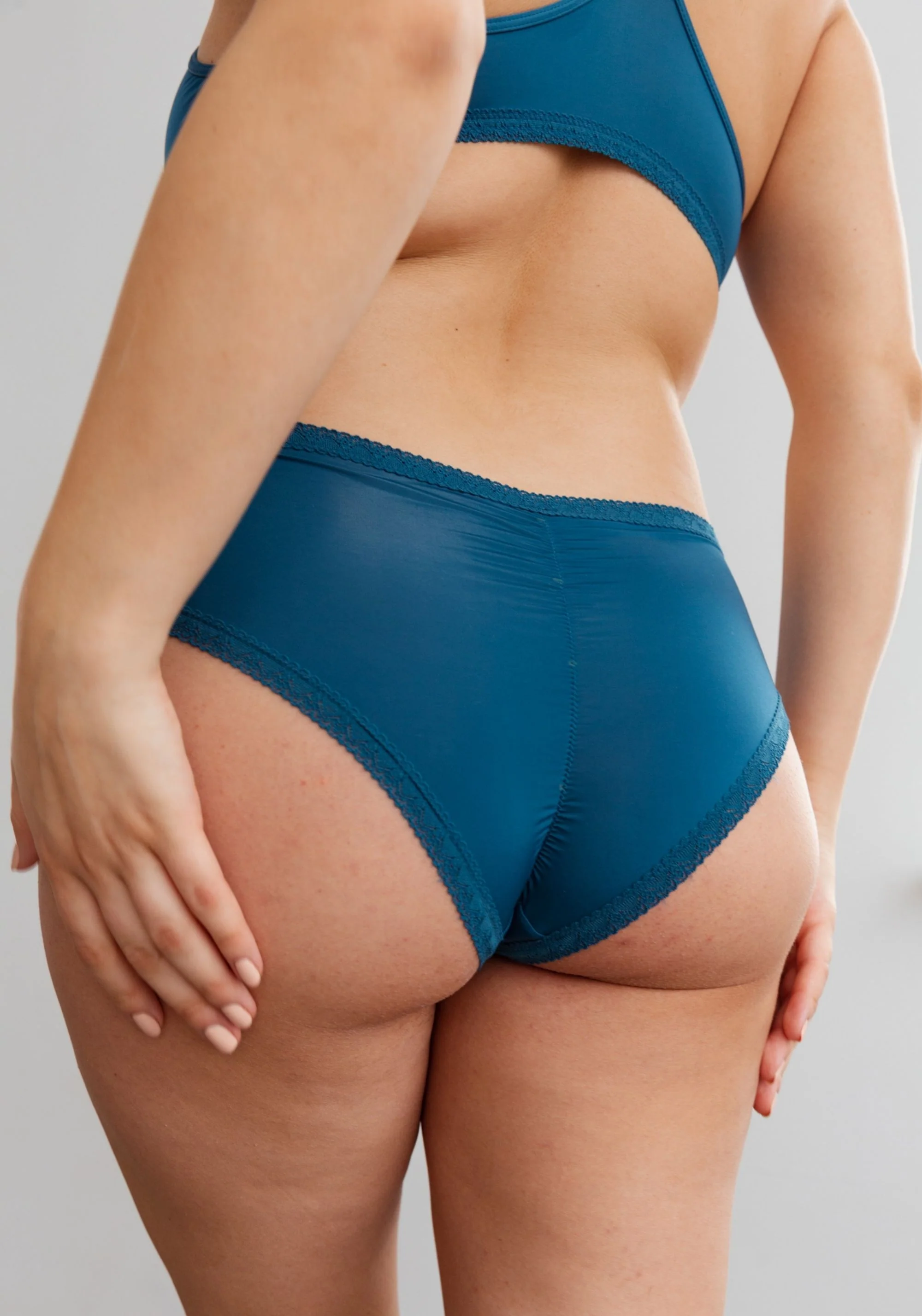 the micro lace trim hipster - Image 2