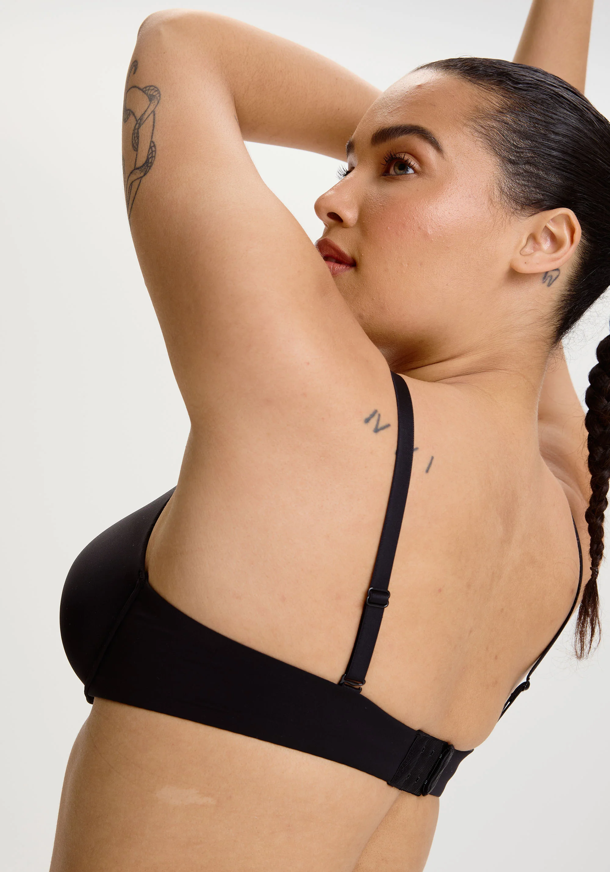 the no-show lightly lined contour bra - Image 4