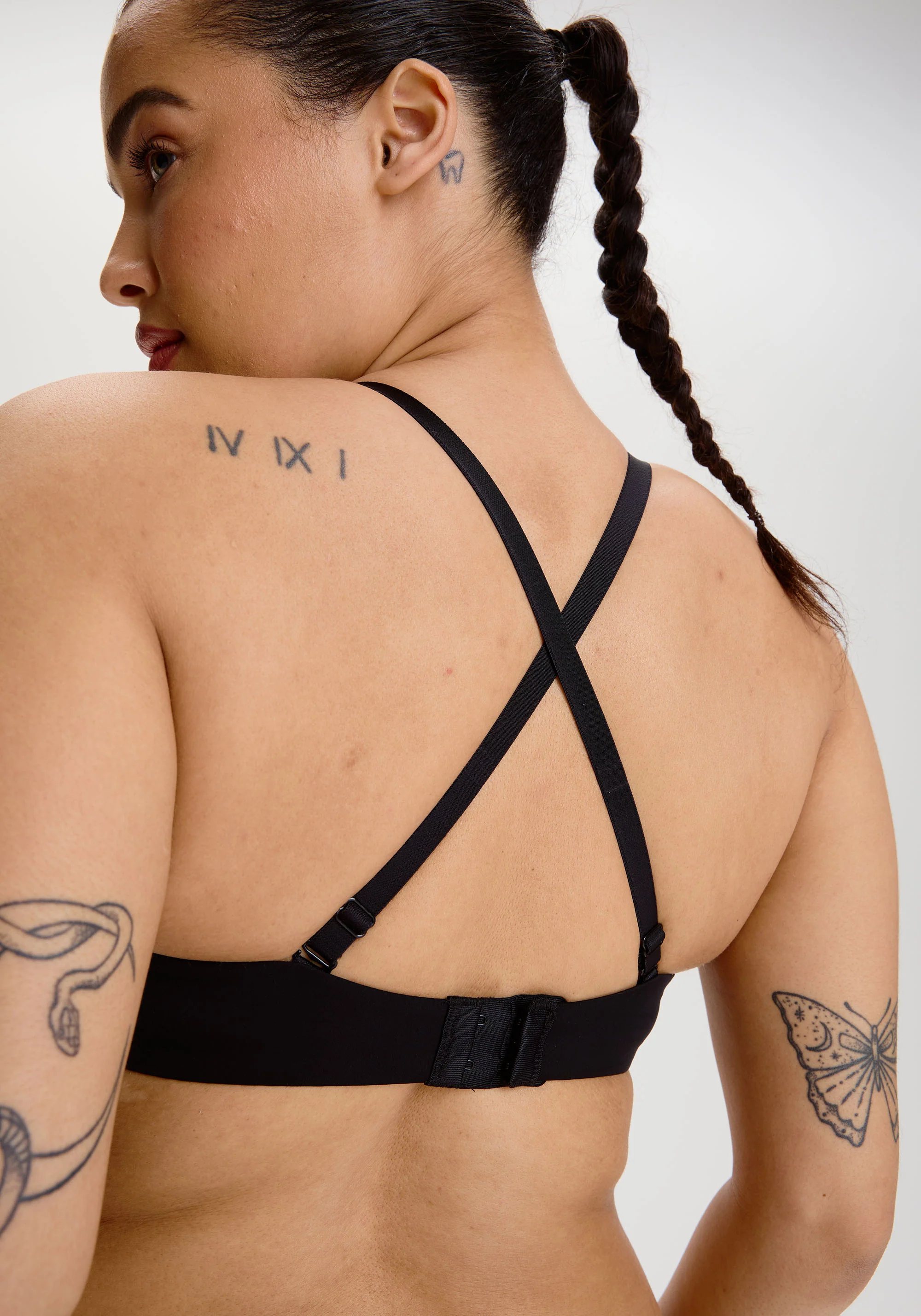 the no-show lightly lined wireless bra - Image 5